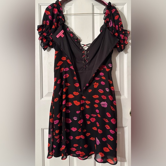 BETSEY JOHNSON 8 Y2K Valentine’s Day Kiss Lipstick Lace Up Sheer Puff Sleeves 💋 - Picture 14 of 14